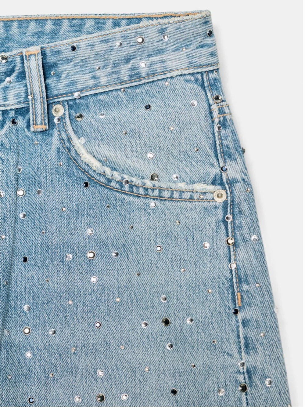 NWOT Zara Embellished Light Wash Mid-rise Denim Jeans with Rhinestones